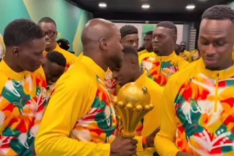 ليلة احتفالية بكأس أفريقيا.. السنغال تعلن التشكيلة الرسمية لودية بيرو (فيديو)